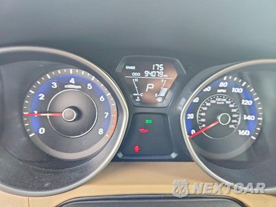 Zdjęcie 9 z 12 samochodu: 2013 HYUNDAI ELANTRA GLS VIN:5NPDH4AE2DH417415 - miniatura
