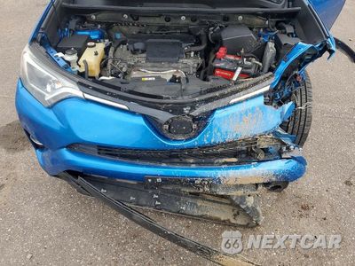 Zdjęcie 11 z 12 samochodu: 2018 TOYOTA RAV4 XLE VIN:JTMRFREV2JJ238944 - miniatura
