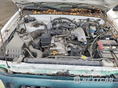 Zdjęcie 11 z 12 samochodu: 2001 TOYOTA TACOMA BASE VIN:5TENL42N51Z779801 - miniatura