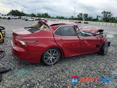 Trzecie zdjęcie samochodu z tyłu: 2022 TOYOTA CAMRY XLE VIN:4T1F31AK1NU585576 - miniatura