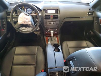 Zdjęcie 8 z 13 samochodu: 2010 MERCEDES-BENZ C 300 4MATIC VIN:WDDGF8BB0AF440217 - miniatura