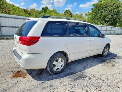 Trzecie zdjęcie samochodu z tyłu: 2004 TOYOTA SIENNA LE 8 PASSENGER VIN:5TDZA23C24S032585 - miniatura