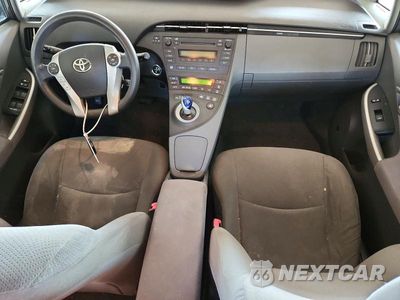 Zdjęcie 8 z 12 samochodu: 2010 TOYOTA PRIUS III VIN:JTDKN3DUXA1312444 - miniatura