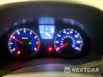 Zdjęcie 9 z 12 samochodu: 2017 HYUNDAI ACCENT SE VIN:KMHCT4AE6HU268296 - miniatura