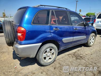 Trzecie zdjęcie samochodu z tyłu: 2004 TOYOTA RAV4 BASE VIN:JTEGD20V340046501 - miniatura