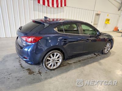 Trzecie zdjęcie samochodu z tyłu: 2017 MAZDA 3 GRAND TOURING VIN:3MZBN1M37HM140184 - miniatura
