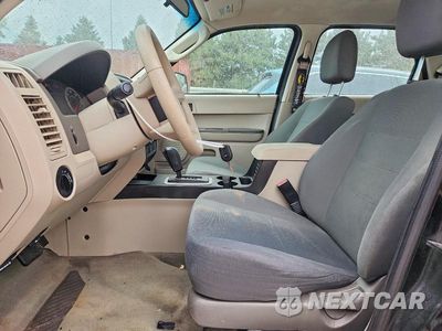 Zdjęcie 7 z 12 samochodu: 2010 FORD ESCAPE XLS VIN:1FMCU9C76AKD17281 - miniatura