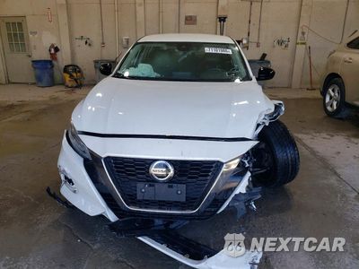 Piąte zdjęcie samochodu w środku: 2022 NISSAN ALTIMA SR VIN:1N4BL4CW3NN361360 - miniatura