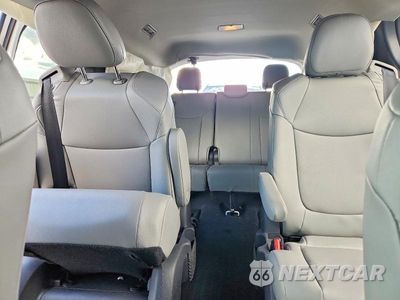 Zdjęcie 10 z 13 samochodu: 2026 TOYOTA SIENNA XLE 7-PASSENGER VIN:5TDYSKFC5TS241371 - miniatura