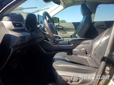 Zdjęcie 7 z 13 samochodu: 2023 TOYOTA HIGHLANDER HYBRID XLE VIN:5TDKARAH3PS524636 - miniatura