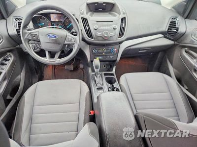 Zdjęcie 8 z 13 samochodu: 2017 FORD ESCAPE S VIN:1FMCU0F75HUB22763 - miniatura