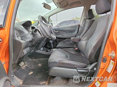 Zdjęcie 7 z 12 samochodu: 2011 HONDA FIT SPORT VIN:JHMGE8H5XBS012371 - miniatura