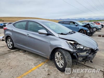 Czwarte zdjęcie samochodu z boku: 2013 HYUNDAI ELANTRA GLS VIN:KMHDH4AE4DU978880 - miniatura