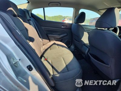 Zdjęcie 10 z 12 samochodu: 2019 NISSAN ALTIMA S VIN:1N4BL4BV1KC149539 - miniatura