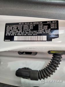 Zdjęcie 13 z 13 samochodu: 2017 VOLVO XC60 T6 DYNAMIC VIN:YV449MRR7H2207305 - miniatura