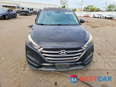 Piąte zdjęcie samochodu w środku: 2016 HYUNDAI TUCSON SE VIN:KM8J3CA4XGU133944 - miniatura