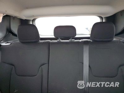 Zdjęcie 10 z 13 samochodu: 2018 JEEP RENEGADE LATITUDE VIN:ZACCJBBBXJPJ20028 - miniatura