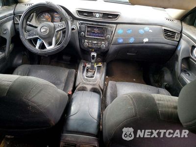 Zdjęcie 8 z 12 samochodu: 2018 NISSAN ROGUE SV VIN:JN8AT2MT8JW458299 - miniatura