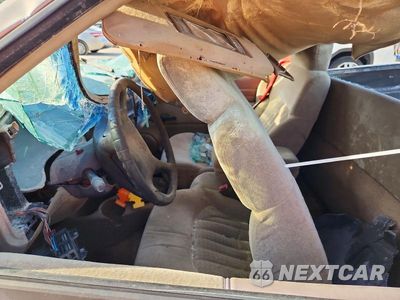 Zdjęcie 7 z 12 samochodu: 1998 CHEVROLET S TRUCK S10 VIN:1GCCS1443W8145599 - miniatura