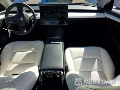 Zdjęcie 8 z 12 samochodu: 2023 TESLA MODEL 3 VIN:5YJ3E1EA2PF510058 - miniatura