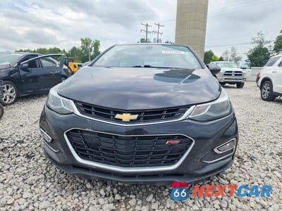 Piąte zdjęcie samochodu w środku: 2017 CHEVROLET CRUZE LT VIN:1G1BE5SM9H7135268 - miniatura