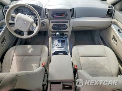 Zdjęcie 8 z 13 samochodu: 2005 JEEP GRAND CHEROKEE LAREDO VIN:1J4GR48K45C649351 - miniatura
