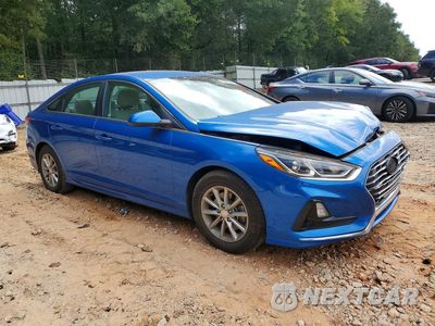 Czwarte zdjęcie samochodu z boku: 2018 HYUNDAI SONATA SE VIN:5NPE24AF9JH615211 - miniatura
