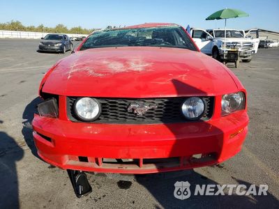 Piąte zdjęcie samochodu w środku: 2006 FORD MUSTANG GT VIN:1ZVHT82H165210952 - miniatura