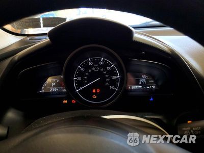 Zdjęcie 9 z 12 samochodu: 2019 MAZDA CX-3 TOURING VIN:JM1DKFC79K0404294 - miniatura