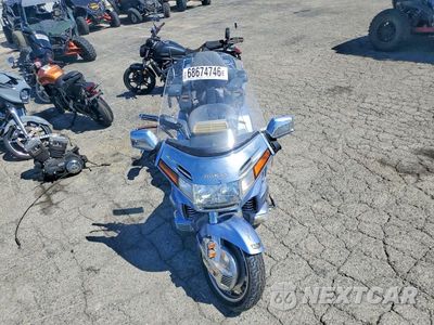 Piąte zdjęcie samochodu w środku: 1990 HONDA GL1500 VIN:1HFSC2209LA202431 - miniatura