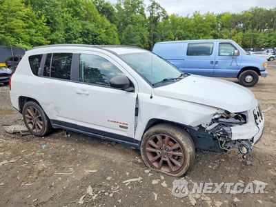 Czwarte zdjęcie samochodu z boku: 2016 JEEP COMPASS SPORT VIN:1C4NJDBB4GD725693 - miniatura