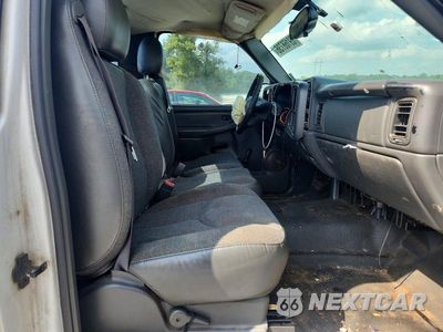 Zdjęcie 10 z 12 samochodu: 2004 CHEVROLET SILVERADO C1500 VIN:1GCEC14V94Z130062 - miniatura