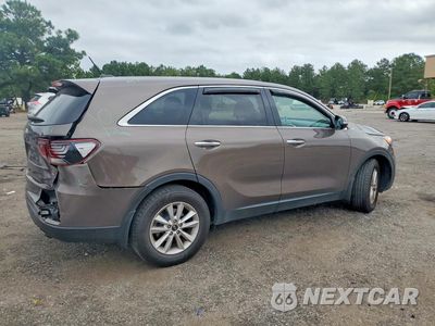 Trzecie zdjęcie samochodu z tyłu: 2020 KIA SORENTO LX VIN:5XYPG4A31LG648553 - miniatura