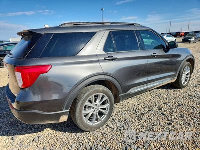 Trzecie zdjęcie samochodu z tyłu: 2020 FORD EXPLORER XLT VIN:1FMSK8DH8LGC45556 - miniatura