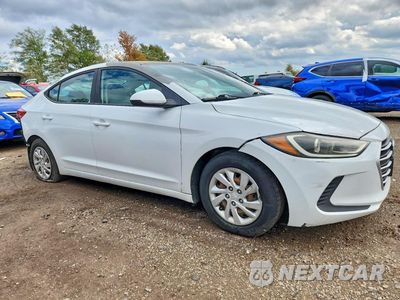 Czwarte zdjęcie samochodu z boku: 2017 HYUNDAI ELANTRA SE VIN:5NPD74LF2HH127108 - miniatura
