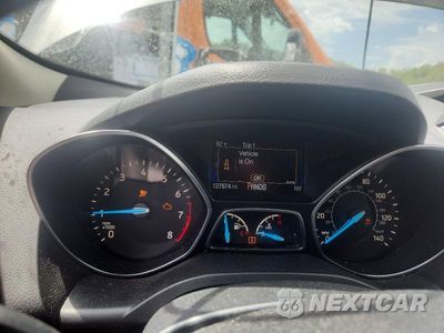 Zdjęcie 9 z 13 samochodu: 2018 FORD ESCAPE SE VIN:1FMCU0GD7JUB99483 - miniatura