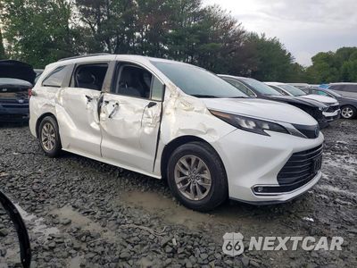 Czwarte zdjęcie samochodu z boku: 2024 TOYOTA SIENNA XLE 7-PASSENGER VIN:5TDJSKFC6RS122450 - miniatura