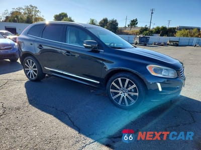 Czwarte zdjęcie samochodu z boku: 2014 VOLVO XC60 T6 VIN:YV4902DZ7E2555922 - miniatura