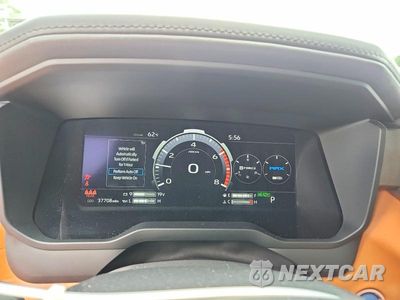 Zdjęcie 9 z 12 samochodu: 2024 TOYOTA TUNDRA 1794 LIMITED EDITION HV VIN:5TFWC5DB0RX074517 - miniatura