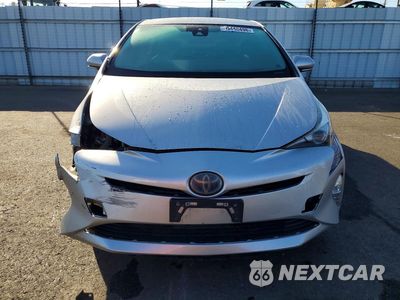 Piąte zdjęcie samochodu w środku: 2016 TOYOTA PRIUS FOUR TOURING VIN:JTDKARFU0G3523628 - miniatura
