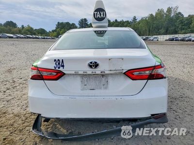 Zdjęcie 6 z 13 samochodu: 2018 TOYOTA CAMRY LE VIN:4T1B31HK1JU502677 - miniatura