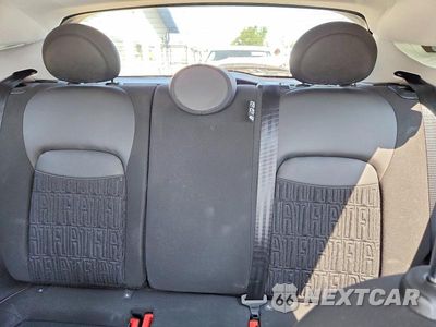 Zdjęcie 10 z 14 samochodu: 2023 FIAT 500X POP VIN:ZFBNF3B15PP992278 - miniatura