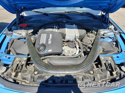 Zdjęcie 11 z 12 samochodu: 2018 BMW M3 VIN:WBS8M9C53J5J80252 - miniatura