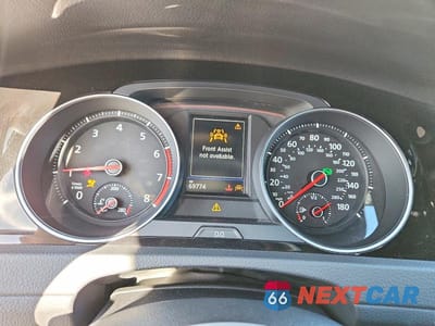 Zdjęcie 9 z 12 samochodu: 2018 VOLKSWAGEN GTI S/SE VIN:3VW447AU1JM276201 - miniatura