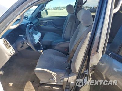 Zdjęcie 7 z 13 samochodu: 2004 TOYOTA TUNDRA SR5 VIN:5TBDT44154S455179 - miniatura