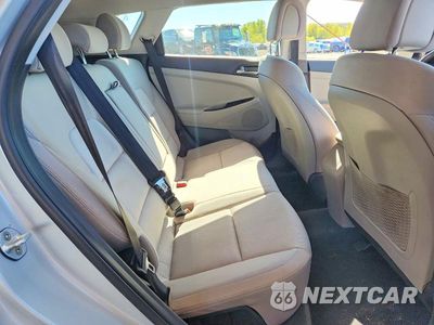 Zdjęcie 11 z 13 samochodu: 2016 HYUNDAI TUCSON SE VIN:KM8J3CA41GU130883 - miniatura