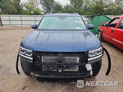 Piąte zdjęcie samochodu w środku: 2019 VOLKSWAGEN ATLAS SEL PREMIUM VIN:1V2NR2CA0KC511218 - miniatura