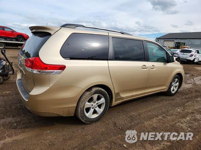 Trzecie zdjęcie samochodu z tyłu: 2011 TOYOTA SIENNA LE VIN:5TDKK3DC9BS167708 - miniatura