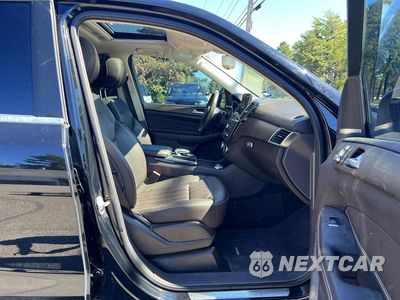 Piąte zdjęcie samochodu w środku: 2016 MERCEDES-BENZ GLE 300D 4MATIC VIN:4JGDA0EB2GA761153 - miniatura