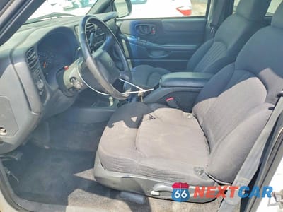 Zdjęcie 7 z 13 samochodu: 2003 CHEVROLET BLAZER VIN:1GNDT13X03K174688 - miniatura